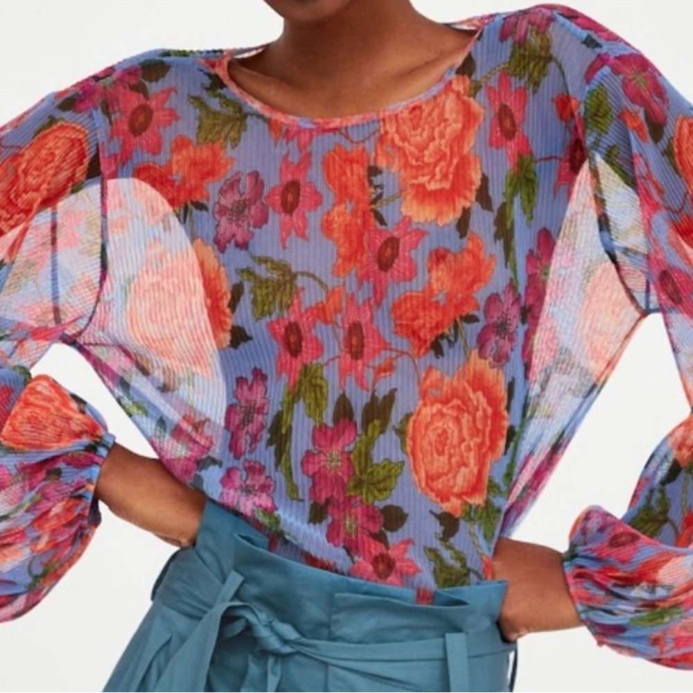 Zara pleated blouse, Zara pleated top, Zara Floral top